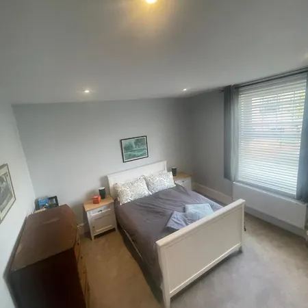 Westbourne Alum Chine Loft Apartment-2